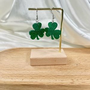 ☘️ Green Clover Leaf Earrings Style# 3